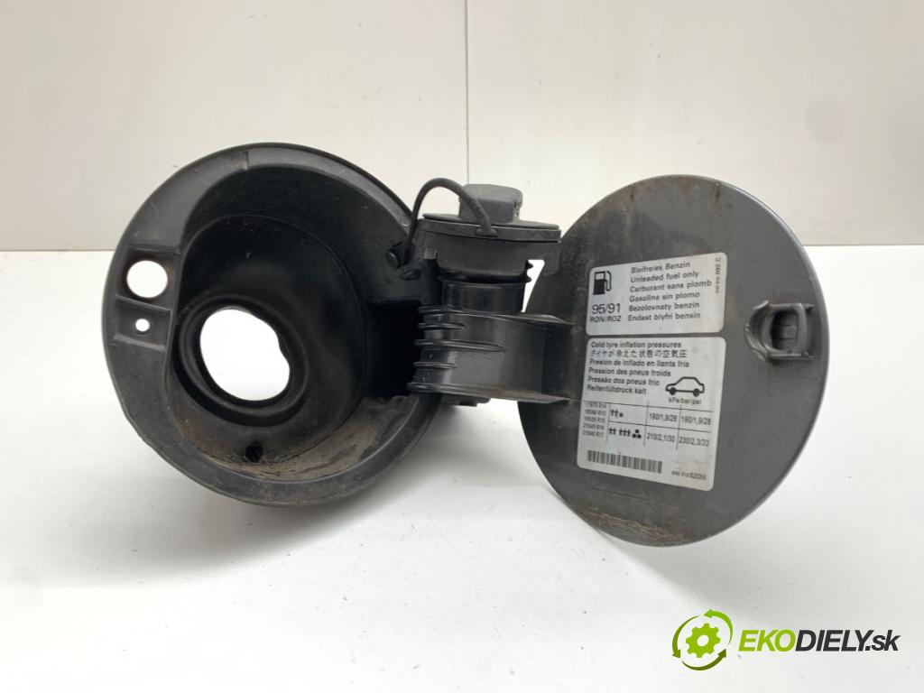 VW POLO V liftback 2013 44 kW 1.2 1198 Dvierka nádrže paliva (Kľučka dverí ostatné)