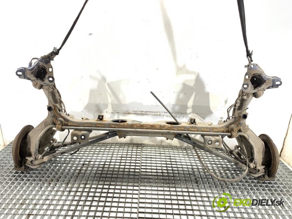 MINI R56 liftback 2012 55 kW One 1598 výztuha zadní část 