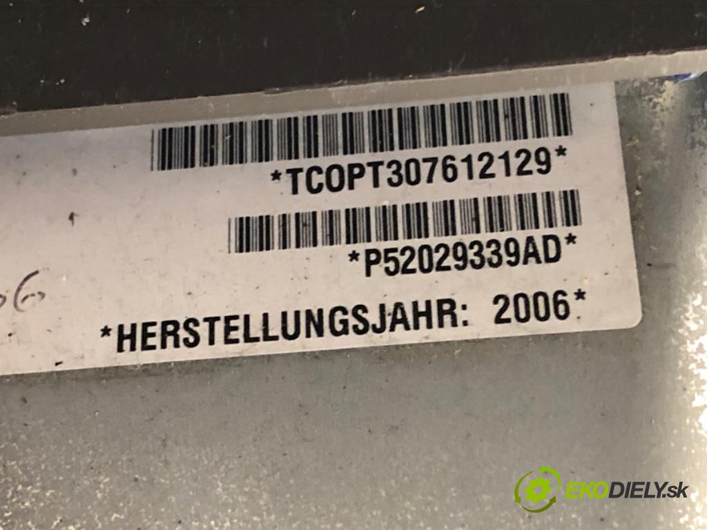 DODGE NITRO SUV 2007 130 kW 2.8 CRD 4WD 2777 AirBag spolujezdce P52029339AD (Airbag)