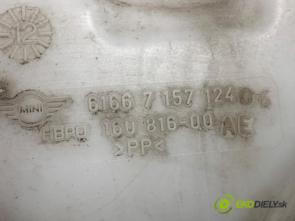 MINI R56 liftback 2012 55 kW One 1598 nádržka ostřikovačů 7157124