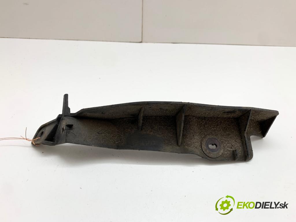 MINI R56 liftback 2012 55 kW One 1598 Úchyt nárazníka ľavy zad 2751303