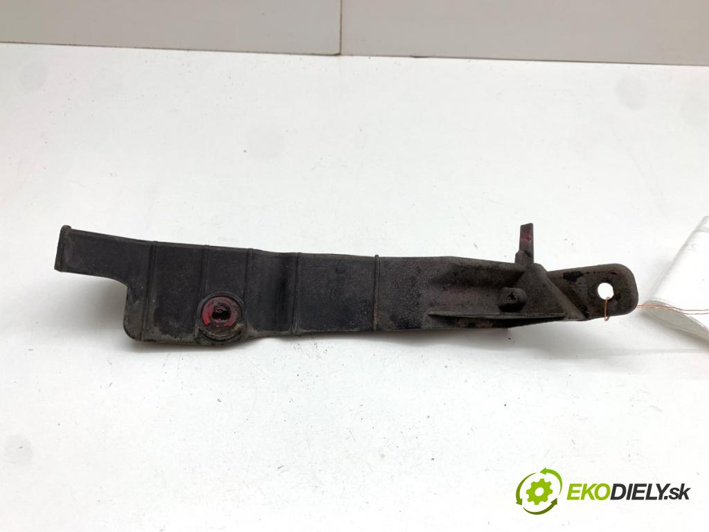 MINI R56 liftback 2012 55 kW One 1598 Úchyt nárazníka ľavy zad 2751303