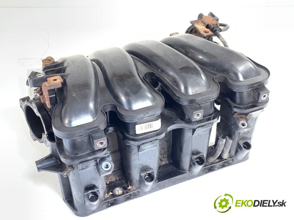 HYUNDAI ix35 SUV 2011 120 kW 2.0 1998 Potrubie sacie, sanie 28300-2G410 (Sacie potrubie)