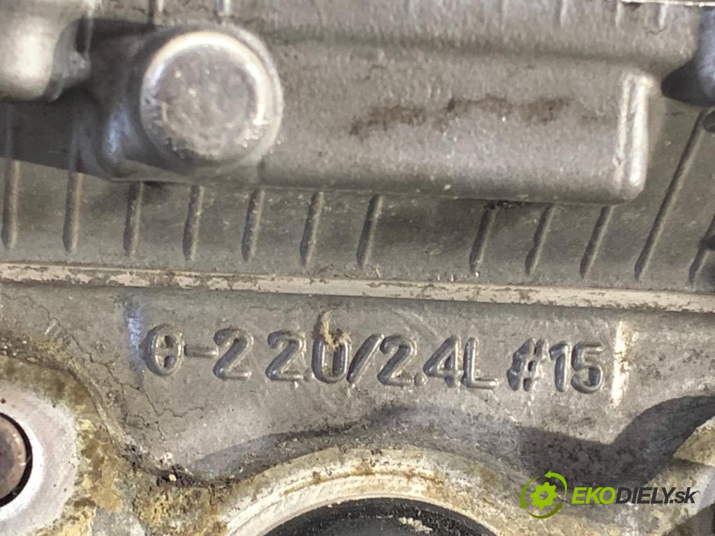 HYUNDAI ix35 SUV 2011 120 kW 2.0 1998 Hlava valcov  (Hlava valcov)
