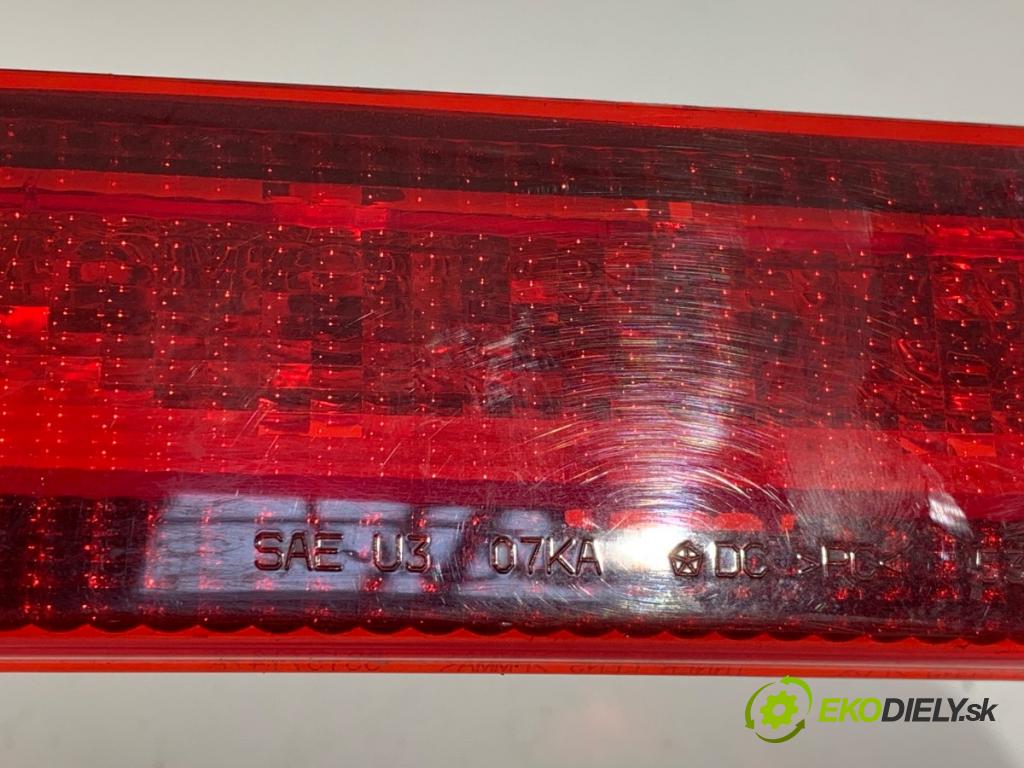 DODGE NITRO SUV 2007 130 kW 2.8 CRD 4WD 2777 světlo brzdových světel