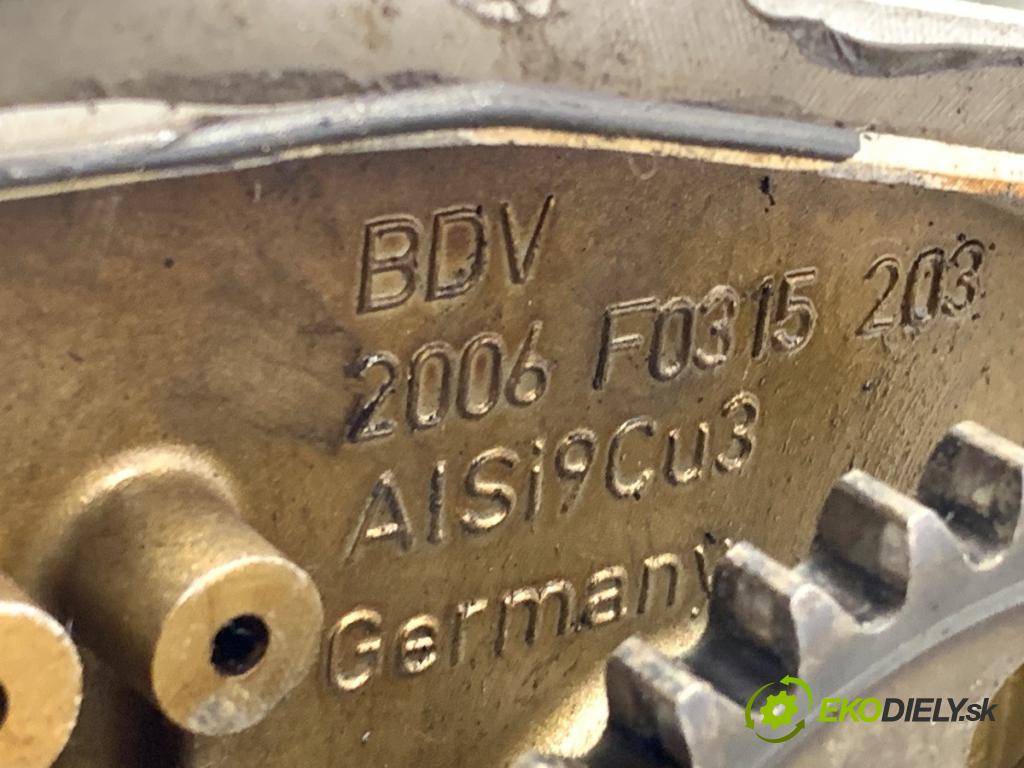VW POLO V liftback 2013 44 kW 1.2 1198 hlava válců 03E103373E (Hlava válců)
