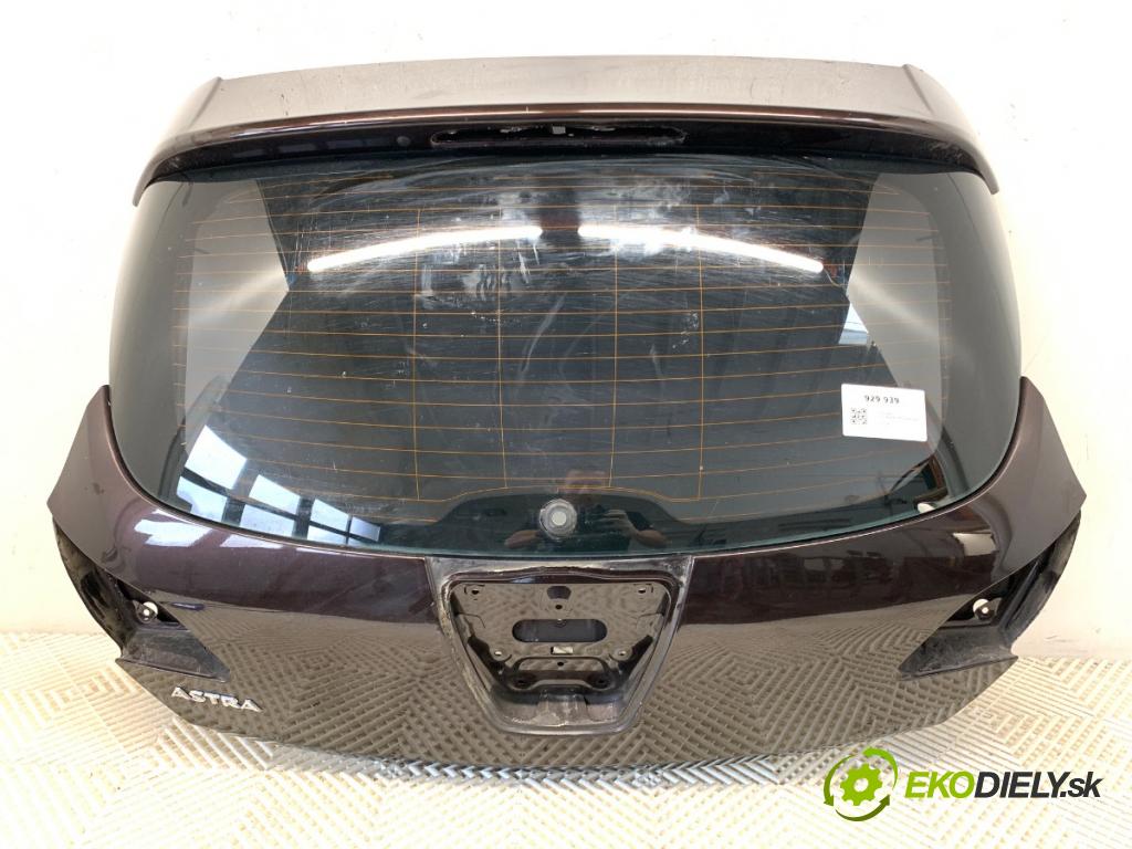 OPEL ASTRA J liftback 2015 74 kW 1.4 (68) 1398 kapota zadní část Z41C 