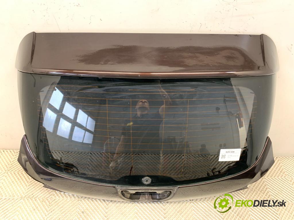 OPEL ASTRA J liftback 2015 74 kW 1.4 (68) 1398 kapota zadní část Z41C