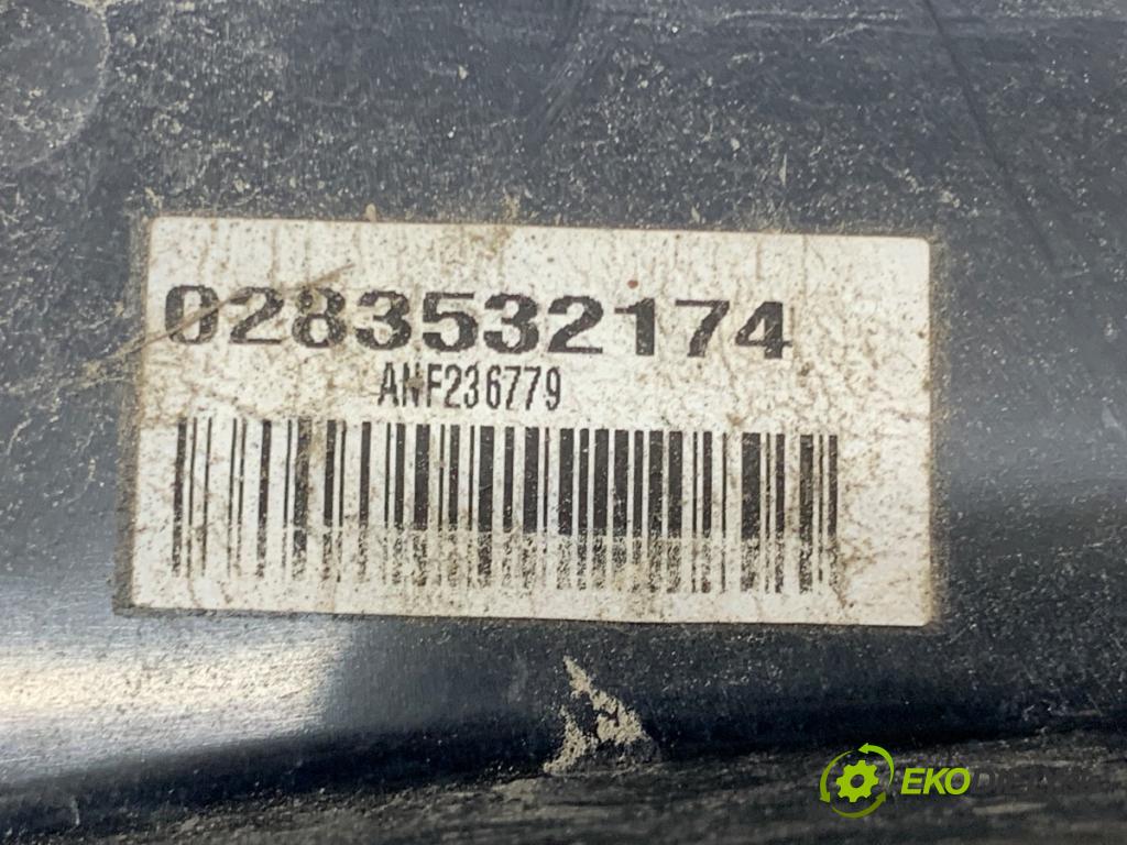 CITROEN BERLINGO II Nadwozie pełne/minivan 2015 66 kW 1.6 HDi 90 16V 1560 Svetlo pravy zad 0283532174