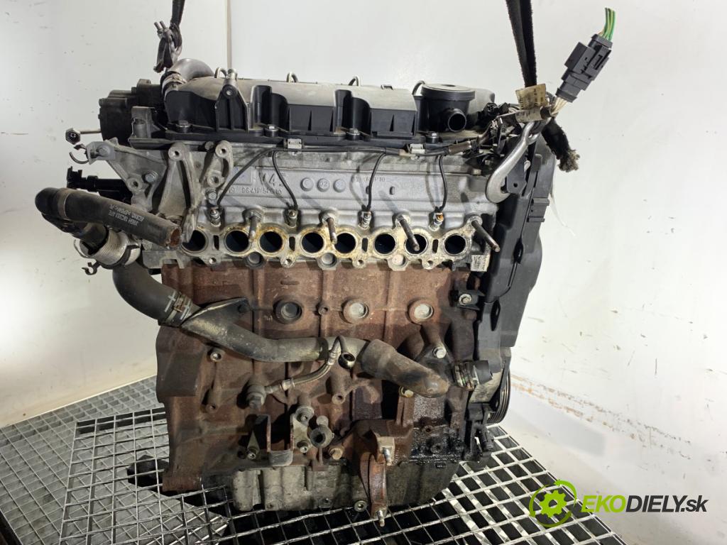 VOLVO C30 liftback 2007 100 kW 2.0 D 1998 motor D4204T (Motor)