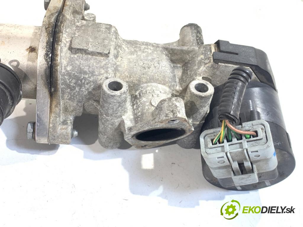 VOLVO C30 liftback 2007 100 kW 2.0 D 1998 Ventil EGR Chladič 993062H