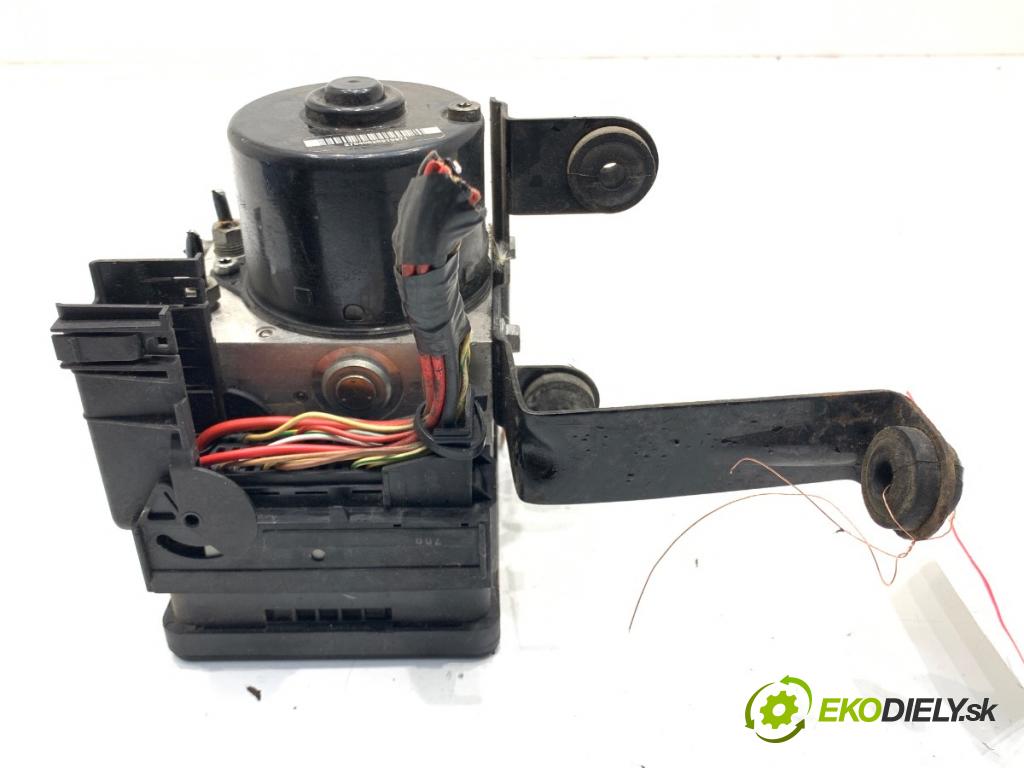 VOLVO C30 liftback 2007 100 kW 2.0 D 1998 pumpa ABS 30736589 (Pumpa ABS)