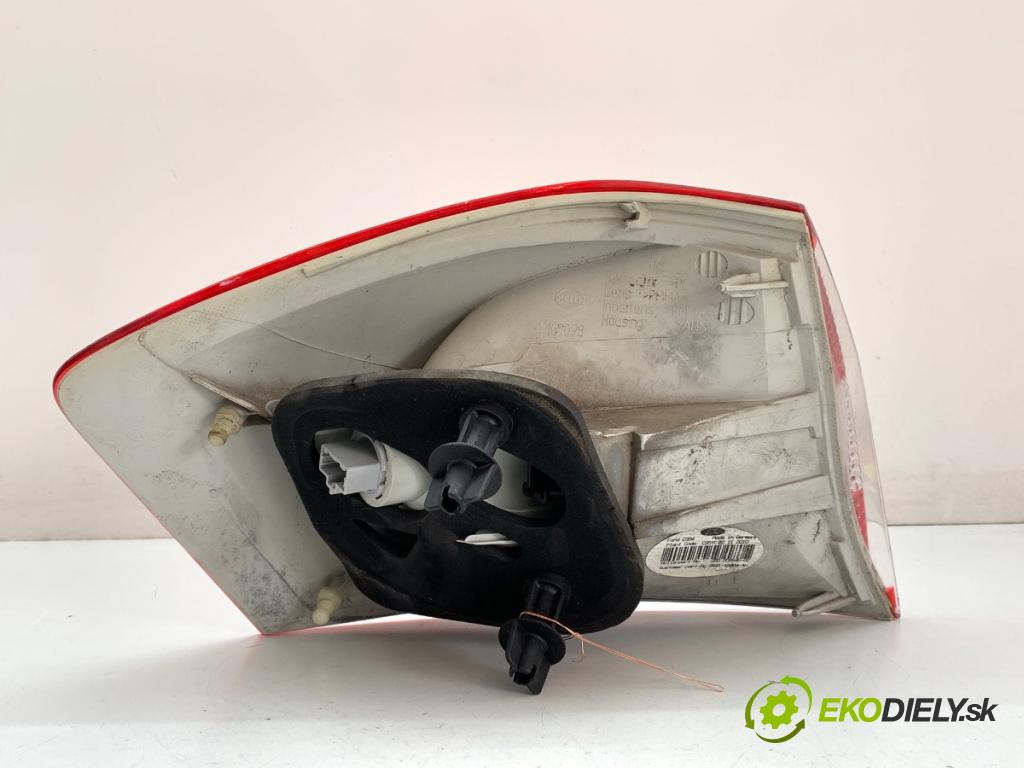 FORD KUGA I SUV 2010 103 kW 2.0 TDCi 1997 Svetlo pravy zad 8V41-13404-AH