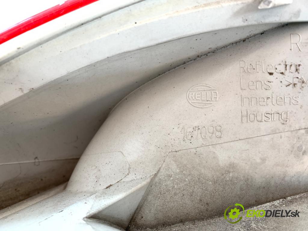 FORD KUGA I SUV 2010 103 kW 2.0 TDCi 1997 Svetlo pravy zad 8V41-13404-AH