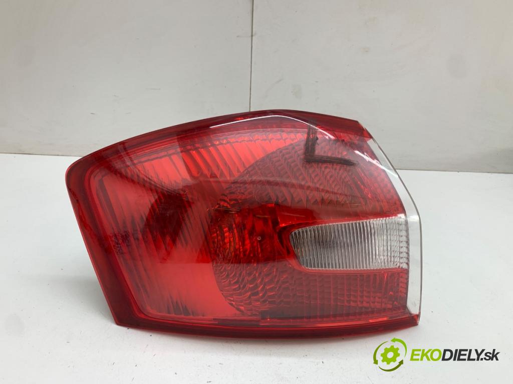 FORD KUGA I SUV 2010 103 kW 2.0 TDCi 1997 Svetlo ľavy zad 8V41-13405-AH