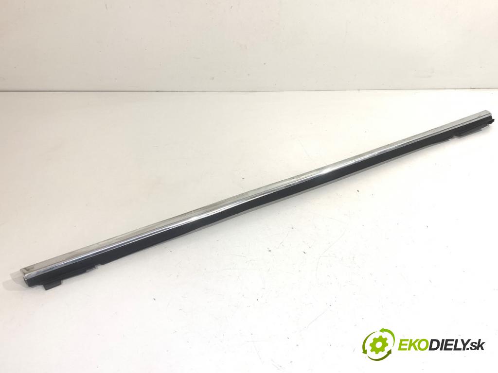 FORD KUGA I SUV 2010 103 kW 2.0 TDCi 1997 lišta Sbírání: zadní část pravý