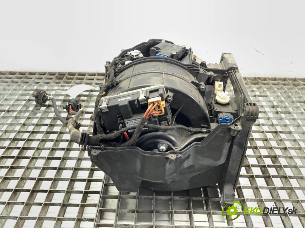 AUDI A6 C6 sedan 2004 165 kW 3.0 TDI quattro 2967 topení 4F0820521