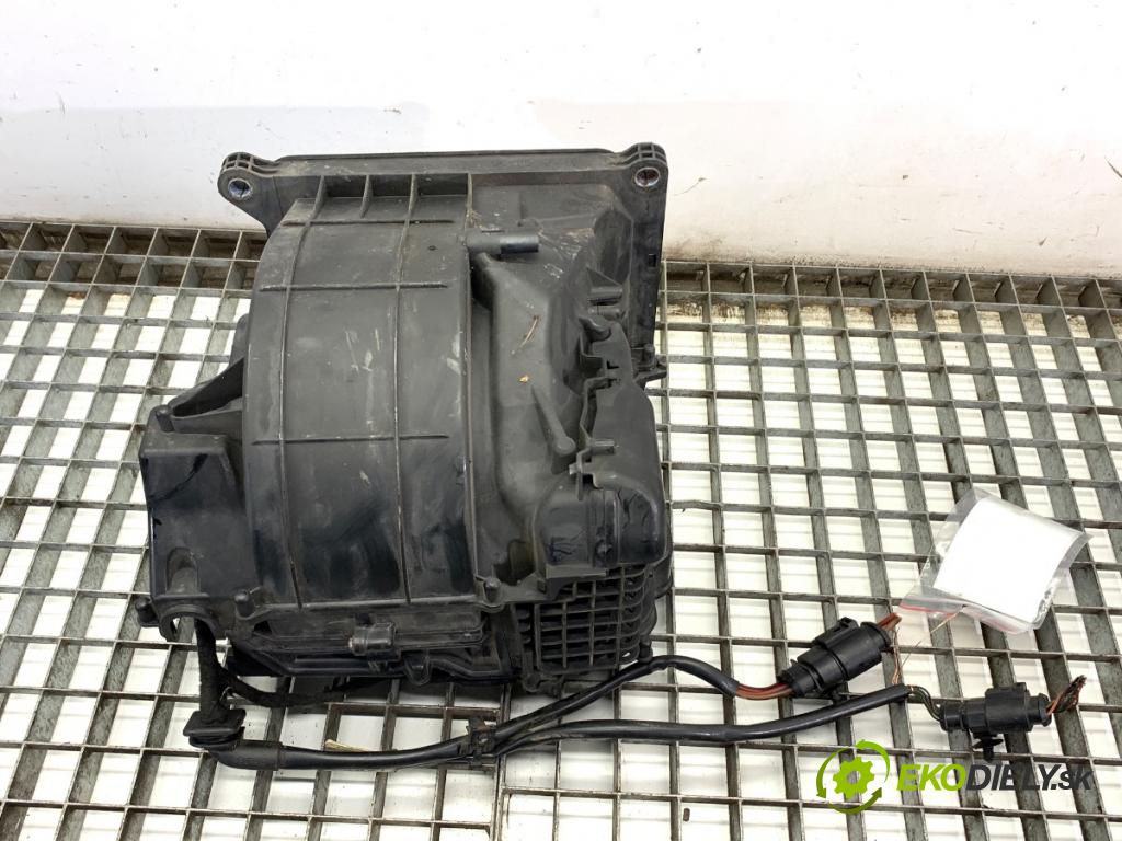 AUDI A6 C6 sedan 2004 165 kW 3.0 TDI quattro 2967 topení 4F0820521