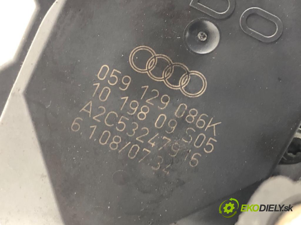 AUDI Q7 4L SUV 2008 176 kW 3.0 TDI quattro 2967 Potrubie sacie, sanie (Sacie potrubie)