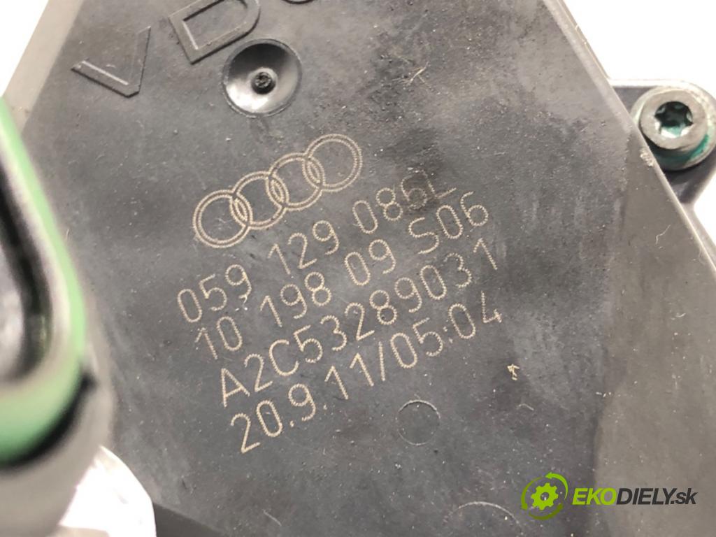 AUDI Q7 4L SUV 2008 176 kW 3.0 TDI quattro 2967 potrubí sání 059129086L (Sací potrubí)