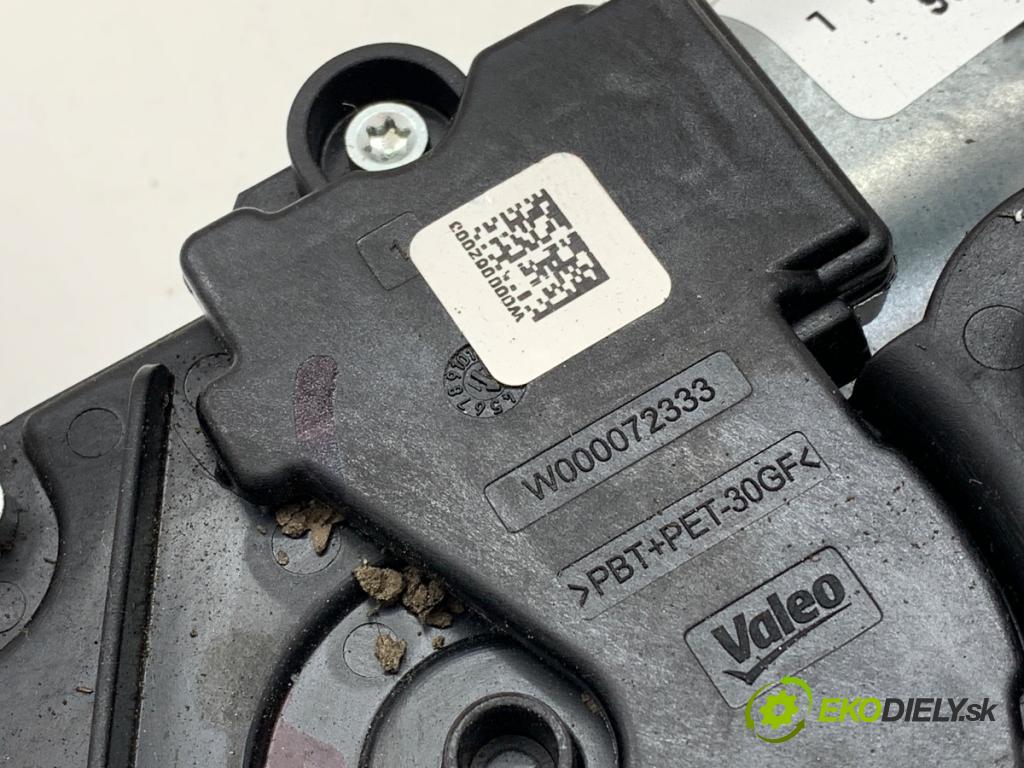 AUDI Q5 FY SUV 2021 195 kW 45 TFSI Mild Hybrid quattro 1984 Motor stieračov zad W000062004