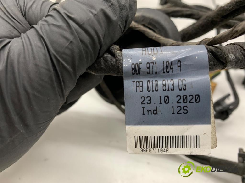 AUDI Q5 FY SUV 2021 195 kW 45 TFSI Mild Hybrid quattro 1984 Káblovačka PDC zad 80F971104A