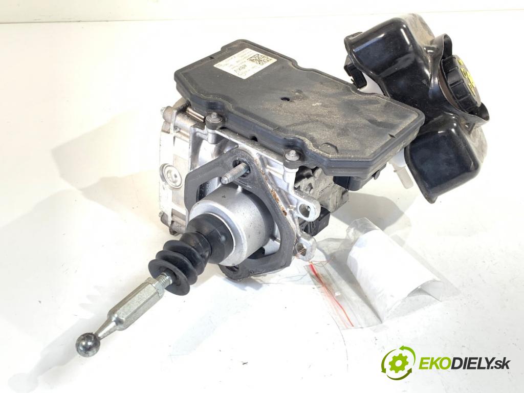 AUDI Q5 FY SUV 2021 195 kW 45 TFSI Mild Hybrid quattro 1984 Posilovač bŕzd 80A614105C
