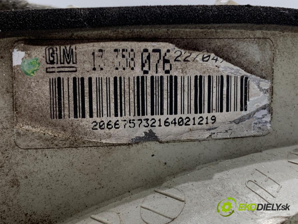 OPEL ASTRA J liftback 2015 74 kW 1.4 (68) 1398 Svetlo pravy zad vnútorná 13358076