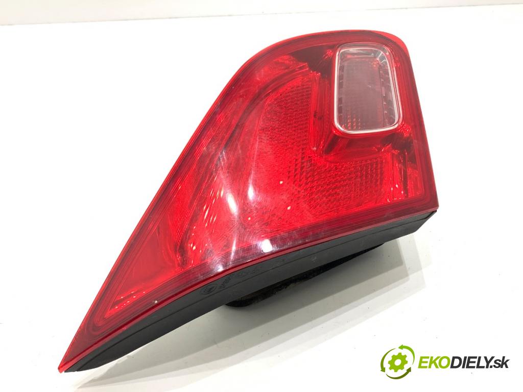 OPEL ASTRA J liftback 2015 74 kW 1.4 (68) 1398 Svetlo ľavy zad vnútorná 13358075