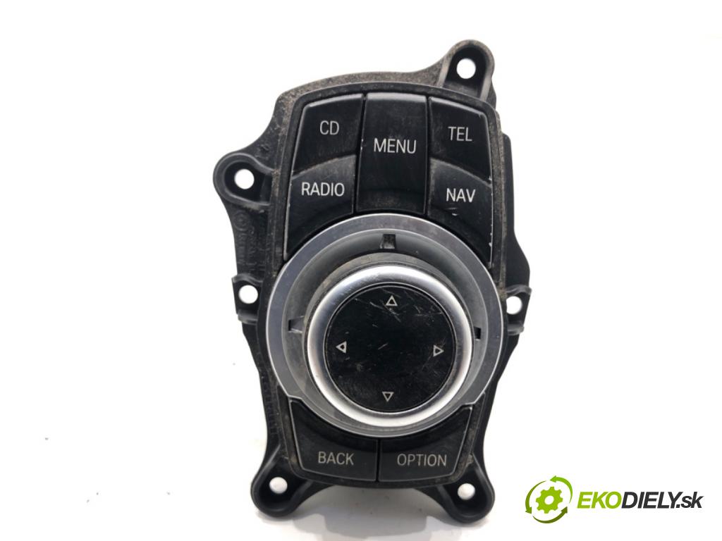 BMW E91 Kombi 2010 180 kW 330 d xDrive 2993 Panel ovládaní navigace 9205177