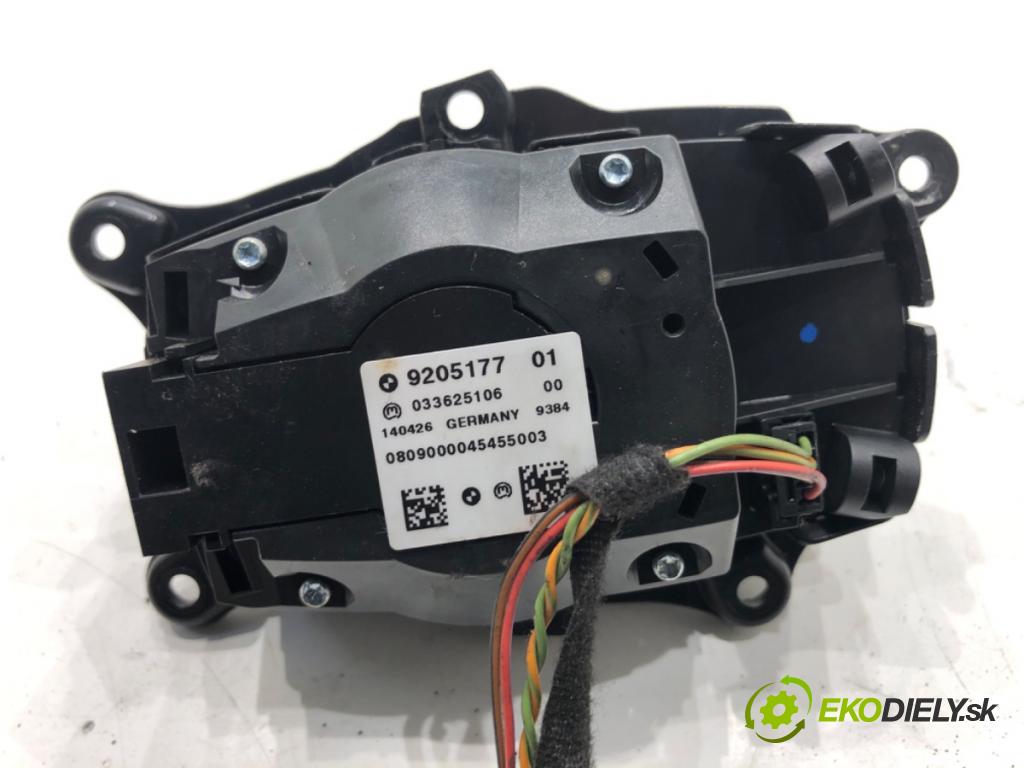 BMW E91 Kombi 2010 180 kW 330 d xDrive 2993 Panel ovládaní navigace 9205177