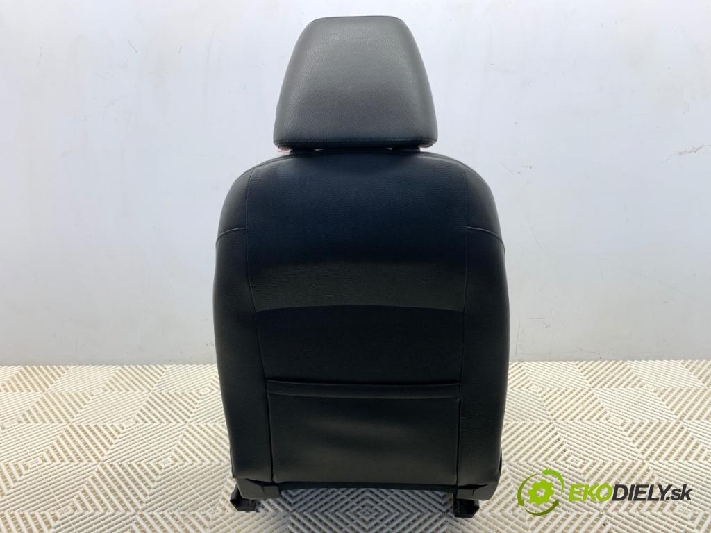 VW PASSAT CC B6 coupe 2010 147 kW 2.0 TFSI 1984 Sedadlo ľavy predný
