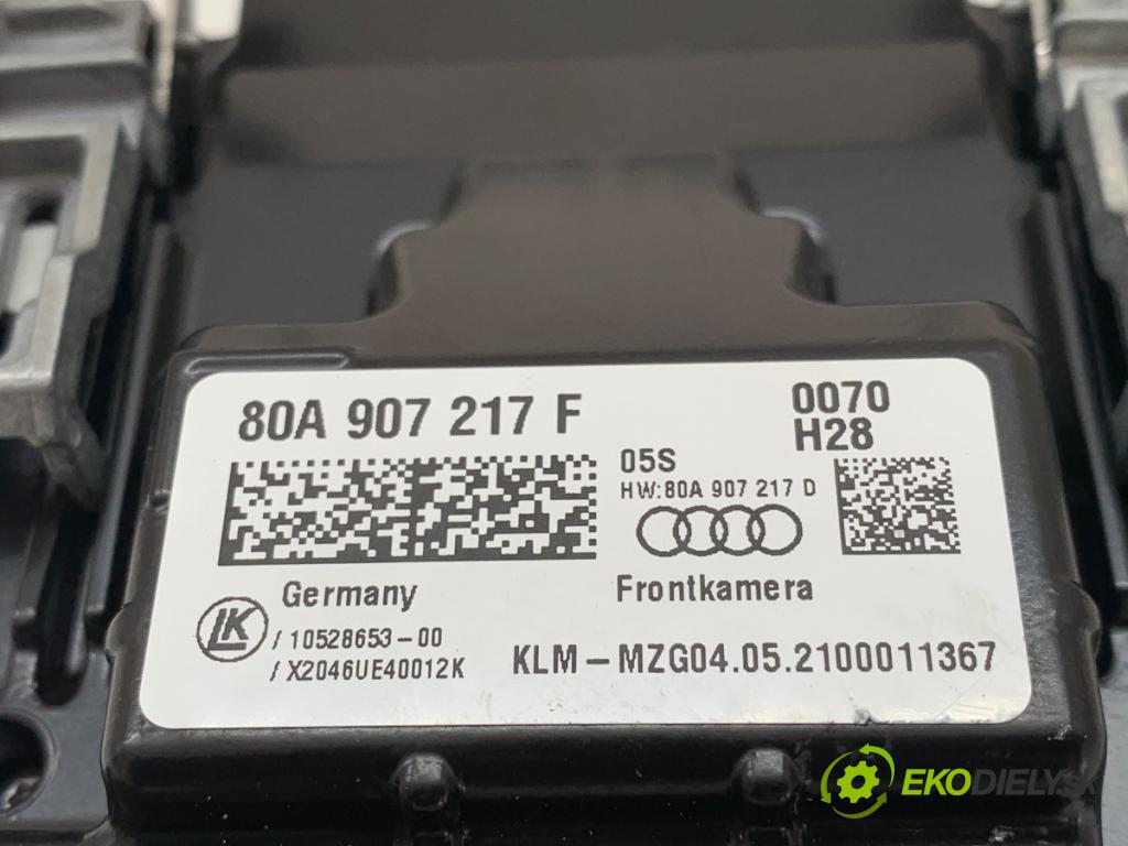 AUDI Q5 FY SUV 2021 195 kW 45 TFSI Mild Hybrid quattro 1984 KAMERA okna prednej 80A907217F