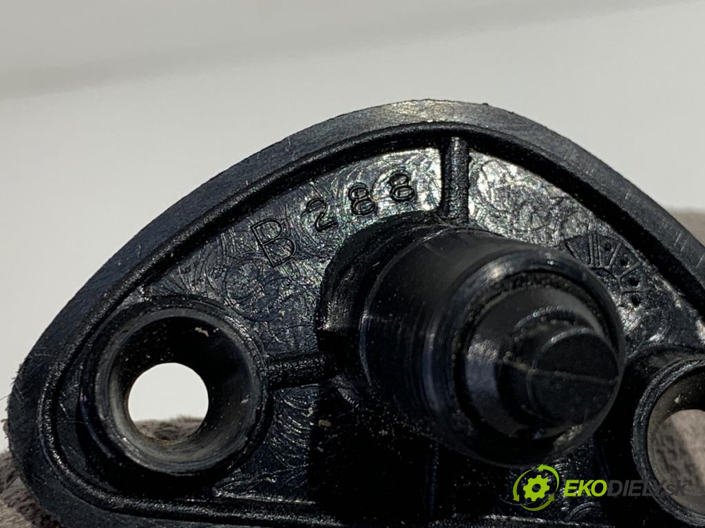MASERATI 3200 GT coupe 2000 271 kW 3.2 Biturbo V8 32V 3217 clona sluneční levý