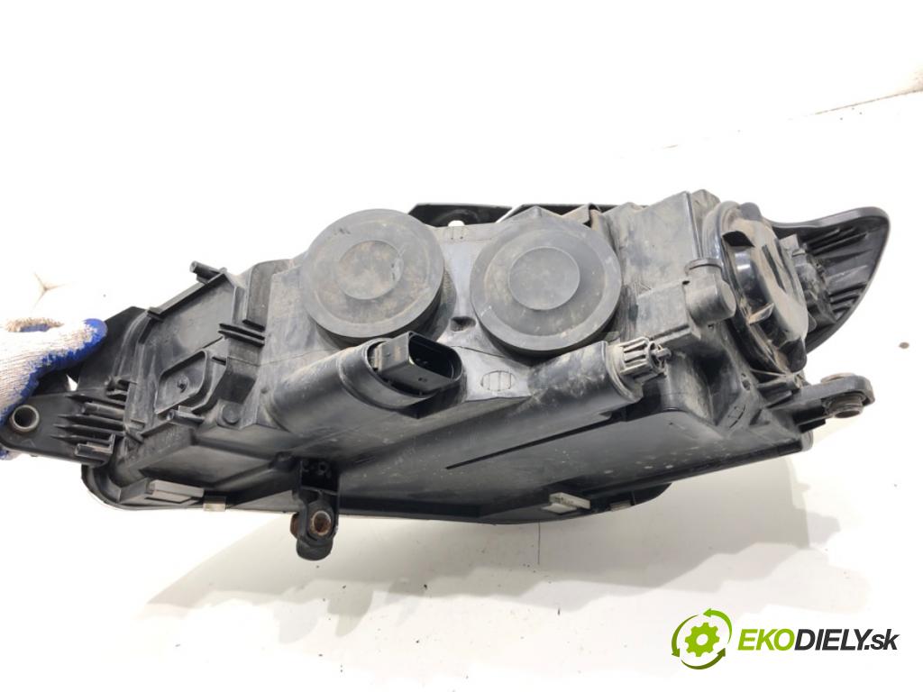 VW PASSAT CC B6 coupe 2010 147 kW 2.0 TFSI 1984 světlomet pravý přední část