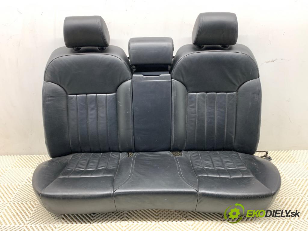 AUDI A8 D3 sedan 2002 246 kW 4.2 quattro 4172 Sedadlo druhý rad 