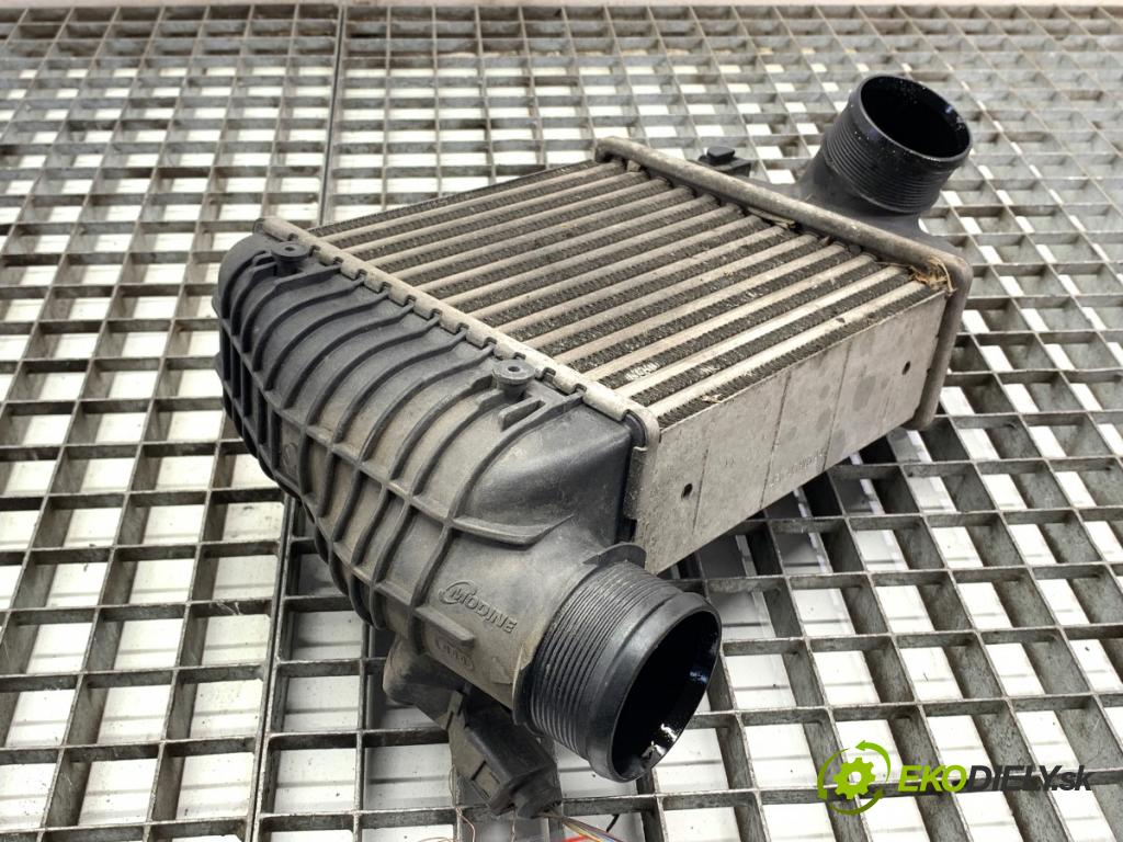 AUDI A6 C6 sedan 2008 125 kW 2.0 TFSI 1984 intercooler 4F0145805AA (Intercooler (chladič stlačeného vzduchu))