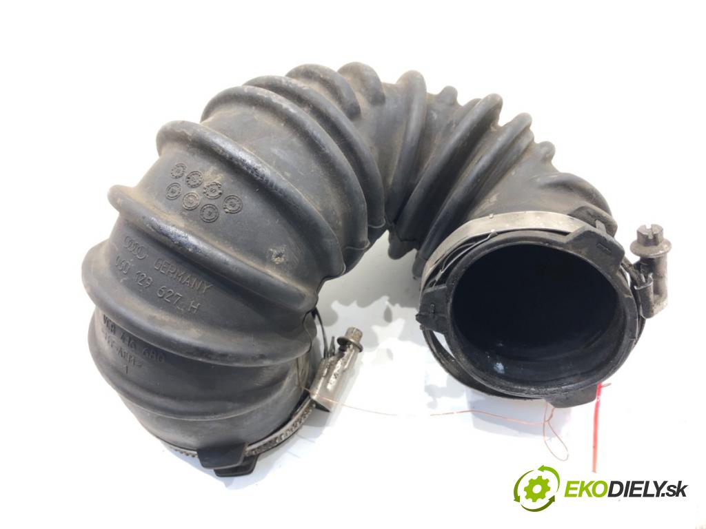 AUDI A6 C6 sedan 2008 125 kW 2.0 TFSI 1984 Rúra vzduchu 06D129627H