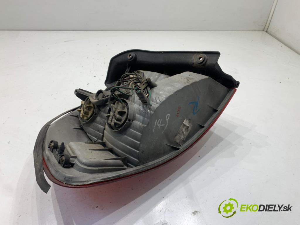 HYUNDAI SANTE FE I SUV 2002 83 kW 2.0 CRDi 4x4 1991 Svetlo pravy zad