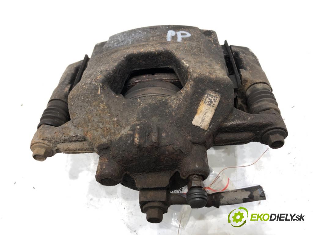 OPEL ASTRA J liftback 2015 74 kW 1.4 (68) 1398 Brzdič strmeň pravy predný