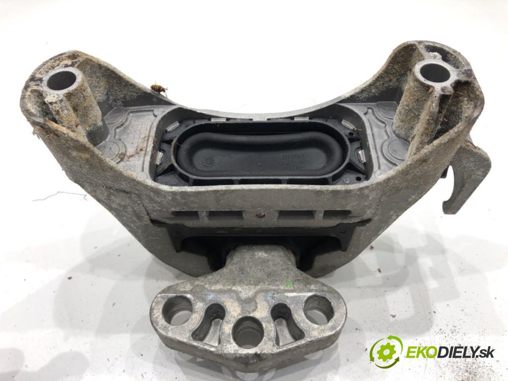 OPEL ASTRA J liftback 2015 74 kW 1.4 (68) 1398 AirBag motora pravý 13347456