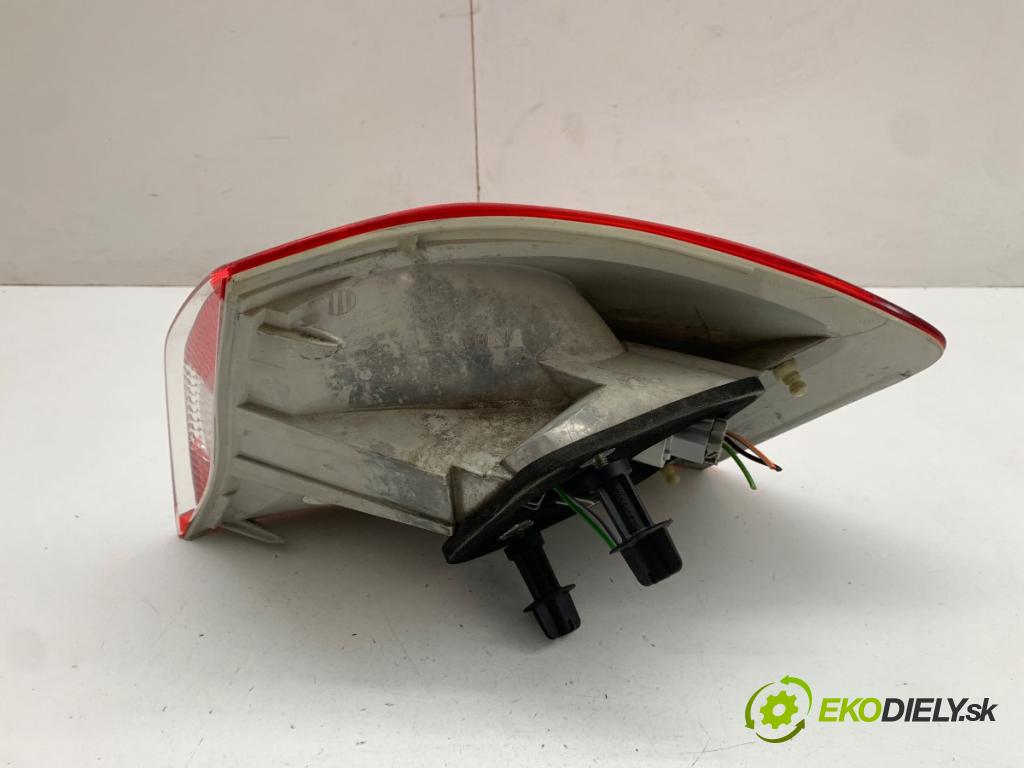 FORD KUGA I SUV 2011 103 kW 2.0 TDCi 4x4 1997 Svetlo ľavy zad