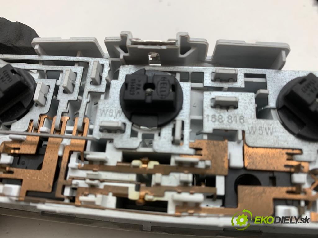 FORD KUGA I SUV 2011 103 kW 2.0 TDCi 4x4 1997 světlo stropní