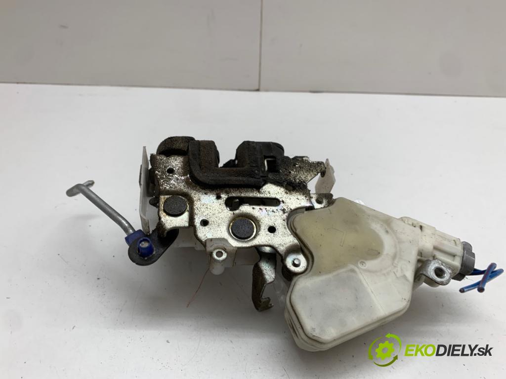 SUZUKI GRAND VITARA II samochód terenowy zamknięty 2008 95 kW 1.9 DDiS Napęd na wszystkie koła (JT419, TD44, JB419WD,... 1870 zámok dverí zad 8055265J00