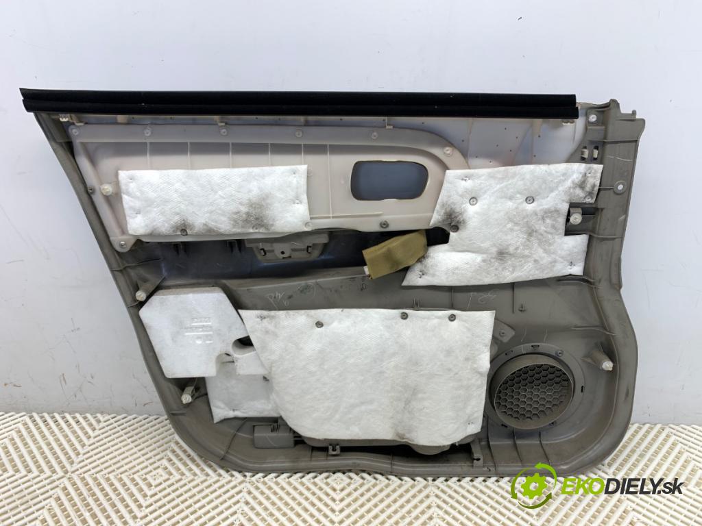 SUZUKI GRAND VITARA II samochód terenowy zamknięty 2008 95 kW 1.9 DDiS Napęd na wszystkie koła (JT419, TD44, JB419WD,... 1870 čalúnenie Dvere pravy predný