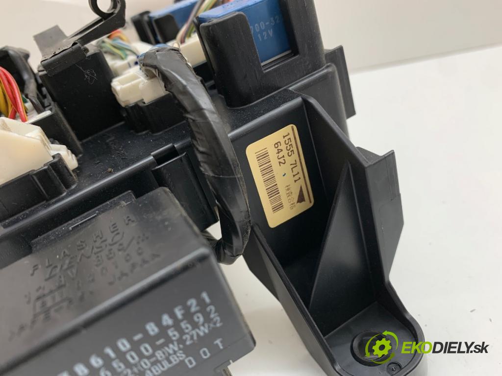 SUZUKI GRAND VITARA II samochód terenowy zamknięty 2008 95 kW 1.9 DDiS Napęd na wszystkie koła (JT419, TD44, JB419WD,... 1870 modul BSI  (Pojistková skříňka)