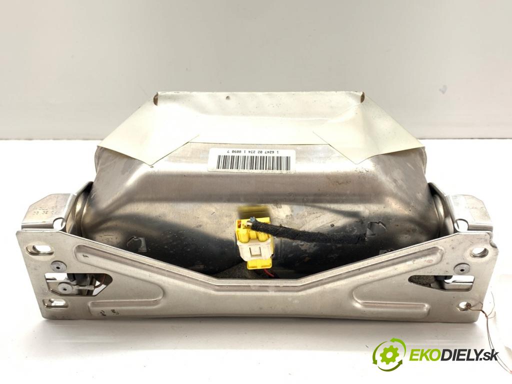 AUDI A8 D3 sedan 2002 246 kW 4.2 quattro 4172 AirBag spolujezdce 4E0880203B (Airbag)