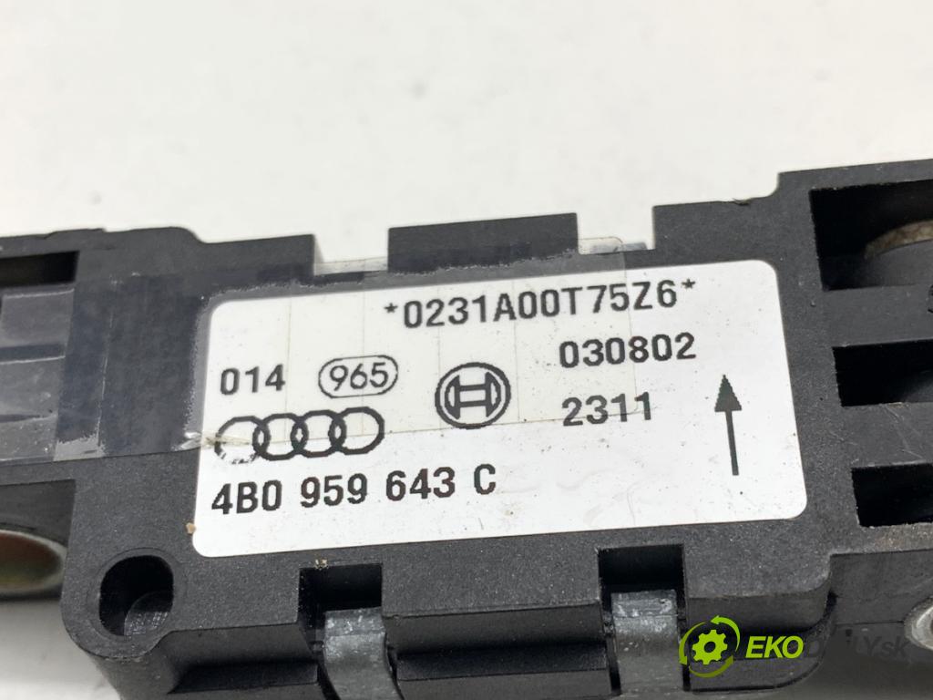 AUDI A8 D3 sedan 2002 246 kW 4.2 quattro 4172 Snímač nárazu 4B0959643C (Snímač nárazu)