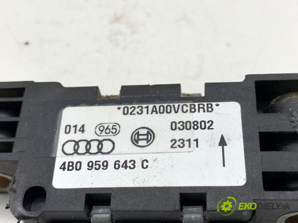 AUDI A8 D3 sedan 2002 246 kW 4.2 quattro 4172 Snímač nárazu 4B0959643C (Snímač nárazu)