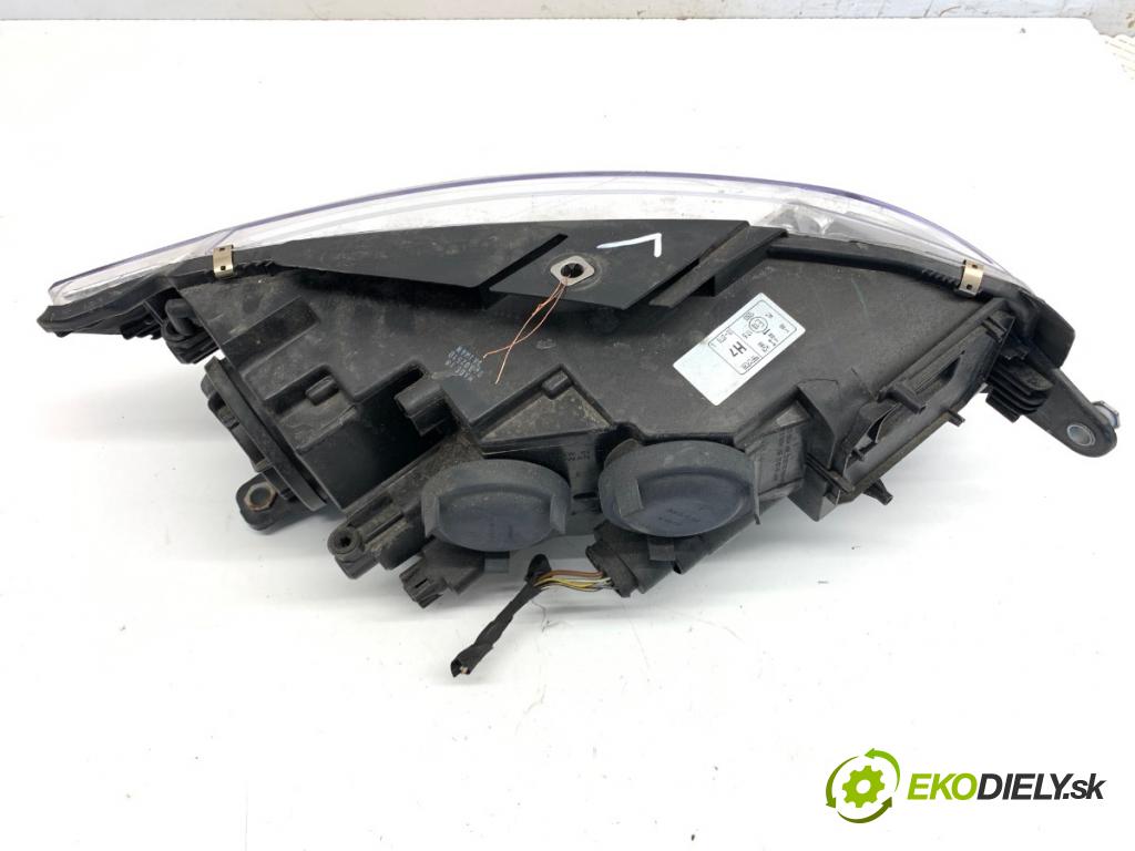 VW PASSAT CC B6 coupe 2010 147 kW 2.0 TFSI 1984 světlomet levý přední část
